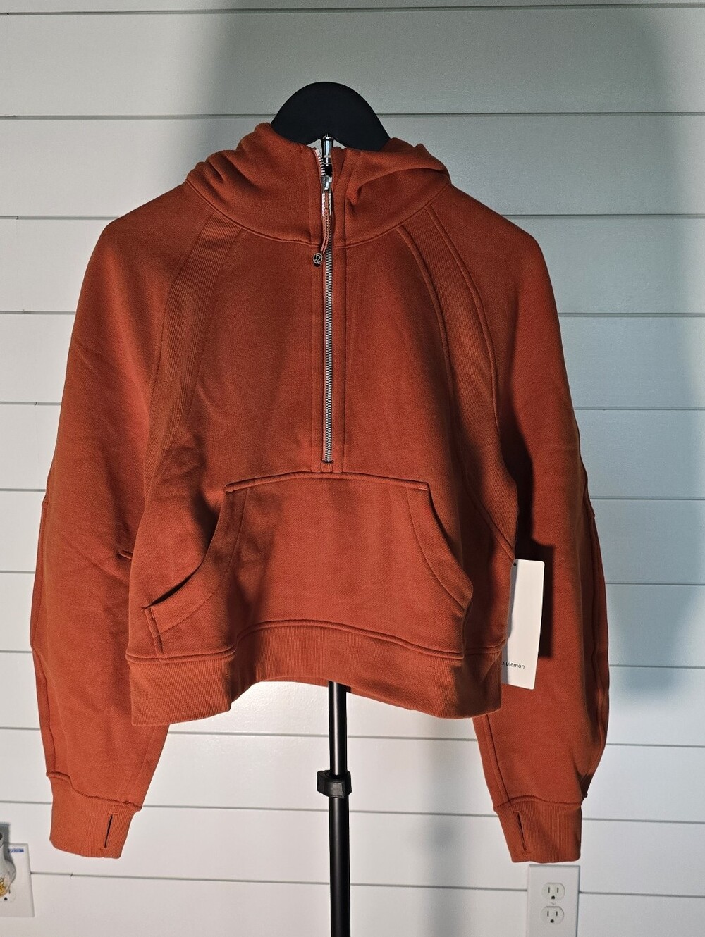 New Lululemon Scuba Cropped Hoodie in Burnt Orange XS/S w Lulu Bag